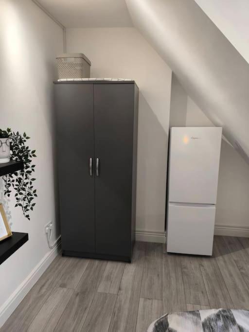 Studio Style Room, Near Tooting Broadway Station Londra Exterior foto