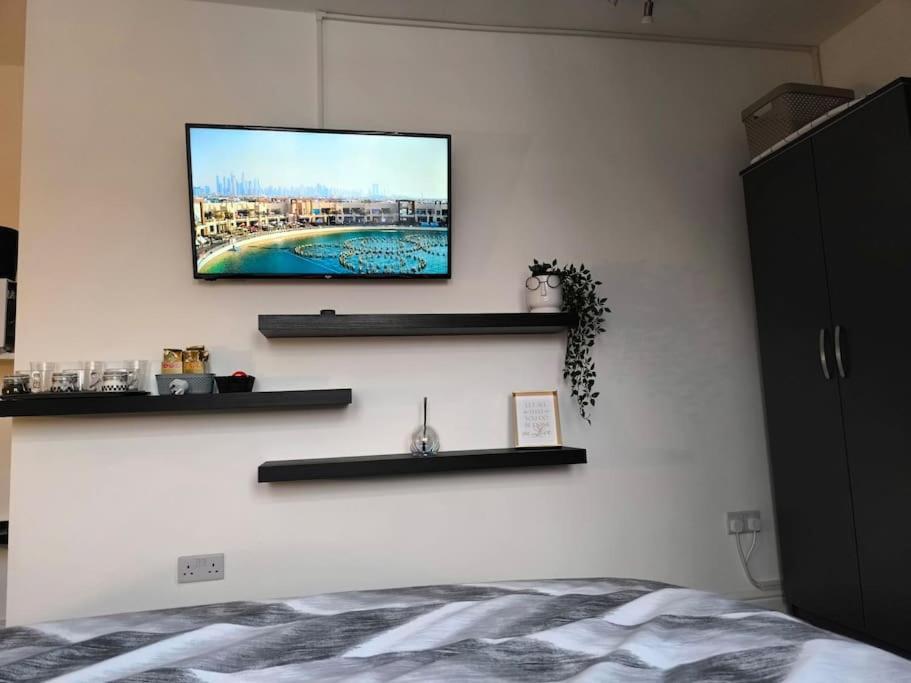 Studio Style Room, Near Tooting Broadway Station Londra Exterior foto