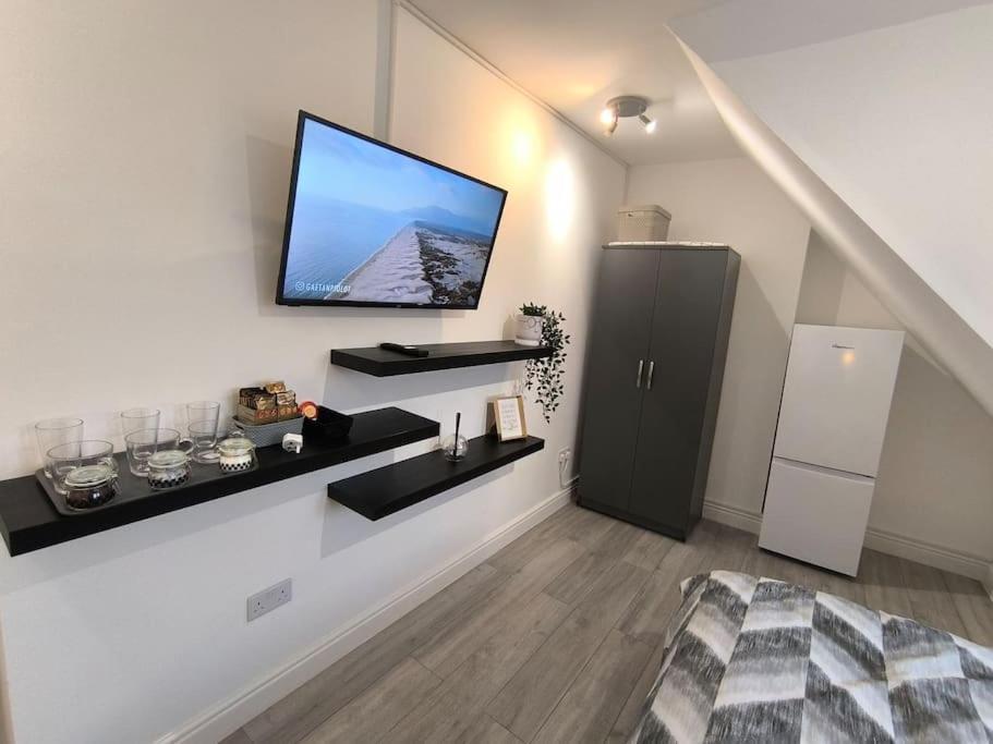 Studio Style Room, Near Tooting Broadway Station Londra Exterior foto