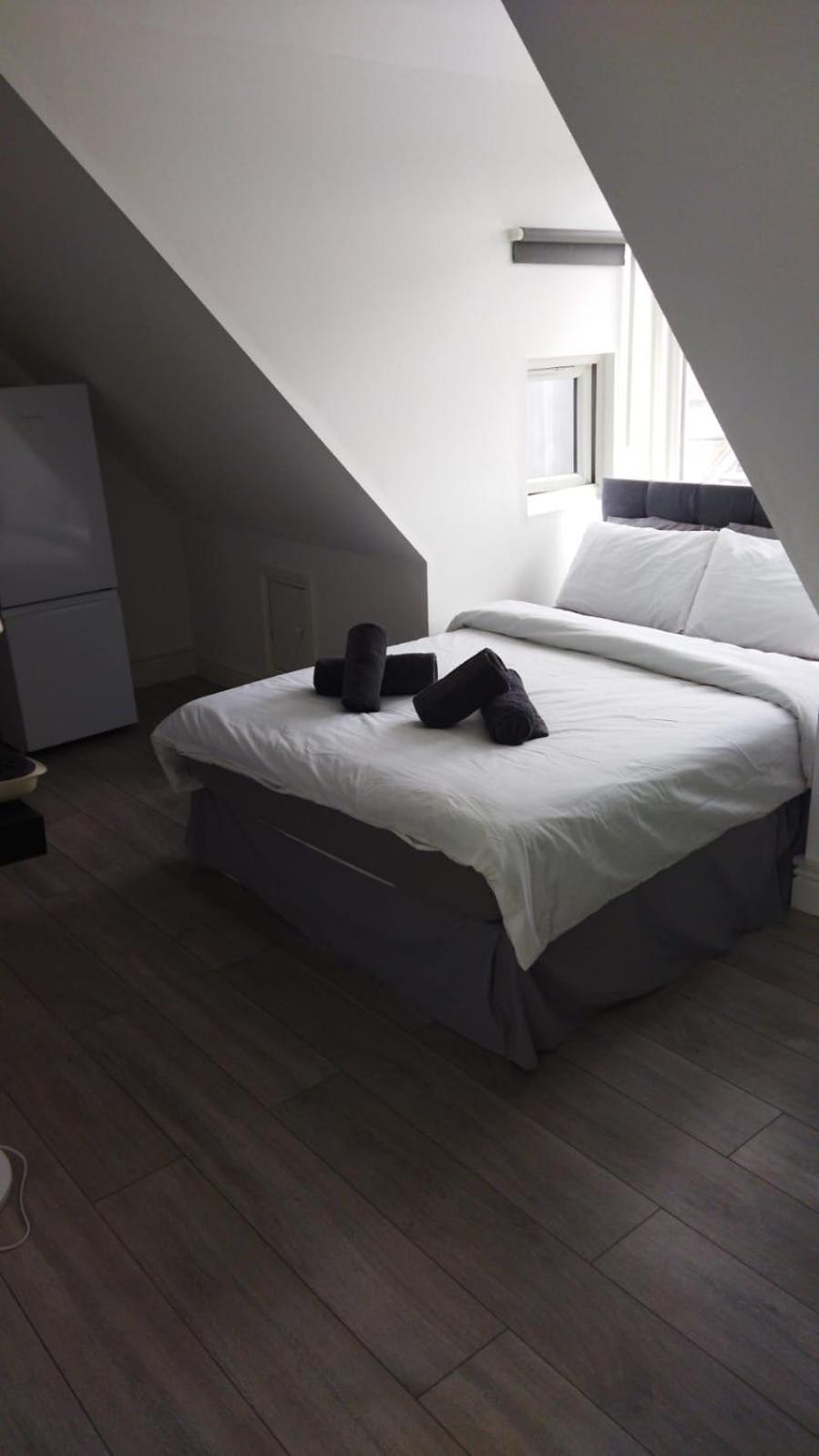 Studio Style Room, Near Tooting Broadway Station Londra Exterior foto